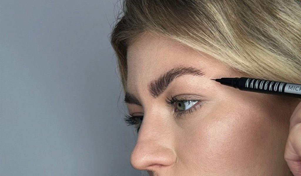 Make-up mit dem Nanobrow Augenbrauenmarker